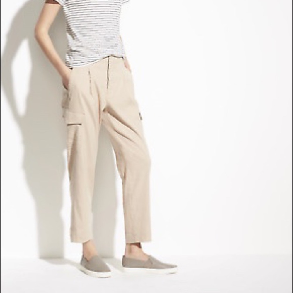 Vince pleated front tapered leg linen blend pants cargo pockets high rise in tan